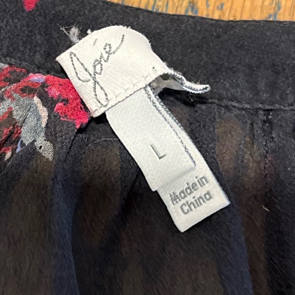 ❣️JOIE Black Floral Silk Blouse - Size L - Picture 2 of 9